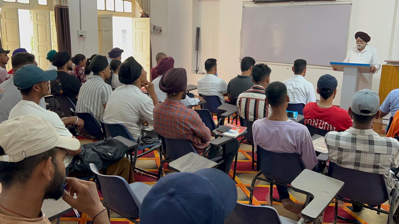 Guru Nanak Mission Seva Society started the 3rd free coaching class for police recruitment exam